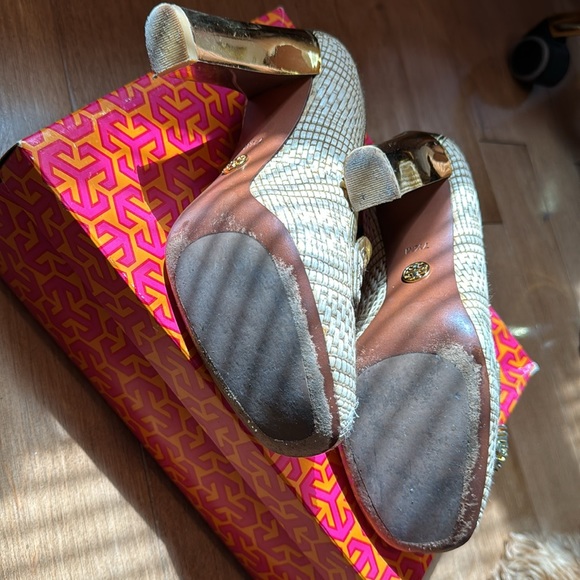 Tory Burch Careen Loafer Pump - Picture 4 of 4